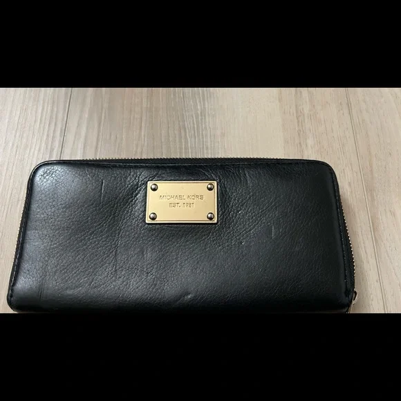 Michael Kors Black Leather Wallet - Picture 5 of 12